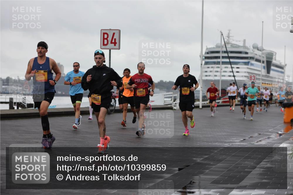 13.09.2026 - Kiel Lauf Andreas Tolksdorf http://msf.ph/oto/10399859 13.09.2026 10:57:29 Kiellinie 2809, 9464, 4, 11418, 10577, 12521, 3 meine-sportfotos.de