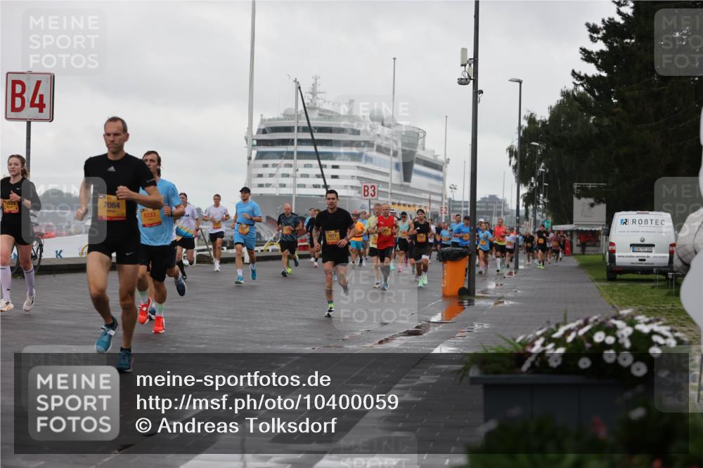 13.09.2026 - Kiel Lauf Andreas Tolksdorf http://msf.ph/oto/10400059 13.09.2026 10:57:40 Kiellinie 4, 11025, 7084, 6333, 7077, 3, 100, 47 meine-sportfotos.de