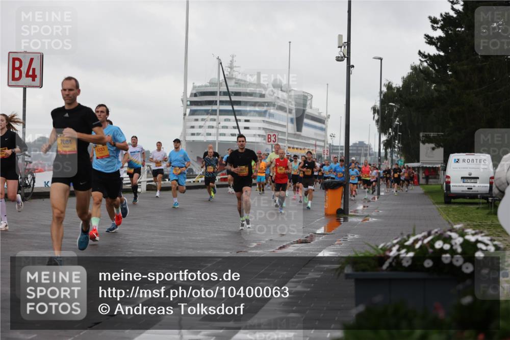 13.09.2026 - Kiel Lauf Andreas Tolksdorf http://msf.ph/oto/10400063 13.09.2026 10:57:40 Kiellinie 4, 7084, 6333, 3, 100, 3173422 meine-sportfotos.de