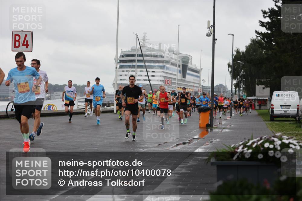 13.09.2026 - Kiel Lauf Andreas Tolksdorf http://msf.ph/oto/10400078 13.09.2026 10:57:41 Kiellinie 4, 6333, 7077, 3, 100 meine-sportfotos.de