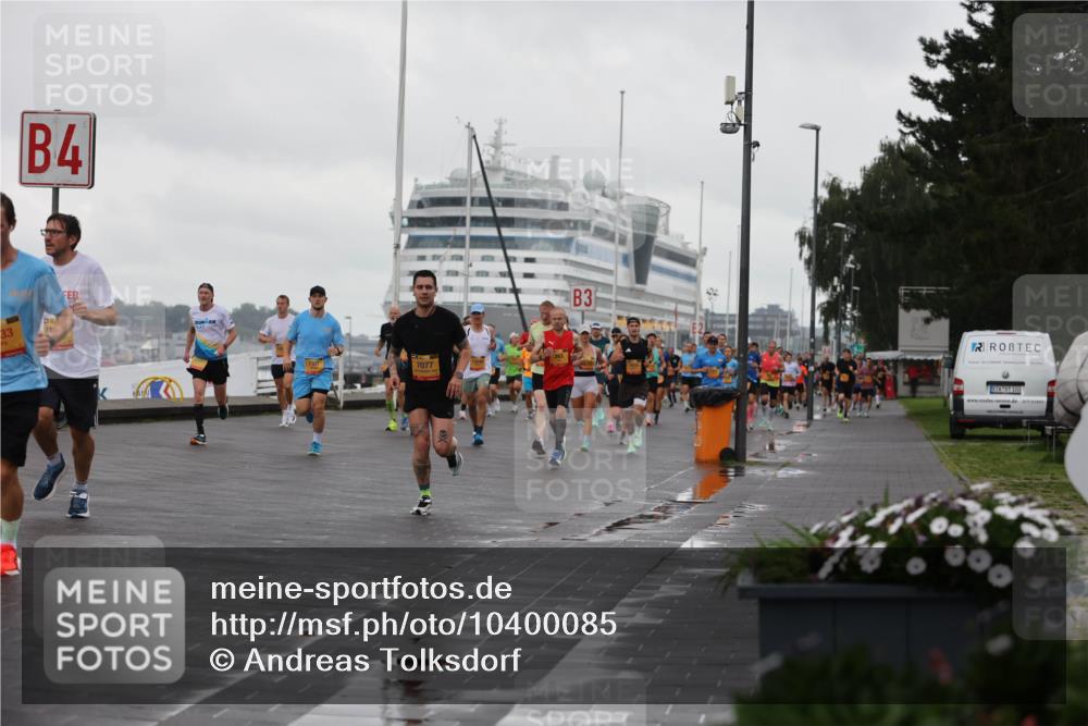 13.09.2026 - Kiel Lauf Andreas Tolksdorf http://msf.ph/oto/10400085 13.09.2026 10:57:41 Kiellinie 4, 33, 7077, 3, 100 meine-sportfotos.de