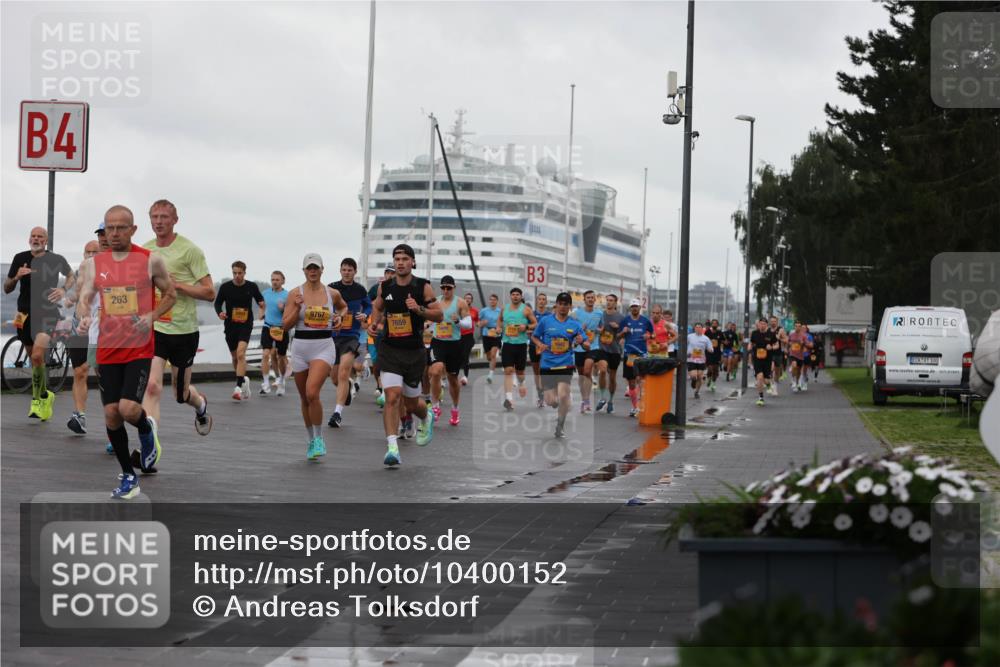 13.09.2026 - Kiel Lauf Andreas Tolksdorf http://msf.ph/oto/10400152 13.09.2026 10:57:45 Kiellinie 4, 263, 9767, 7659, 3 meine-sportfotos.de