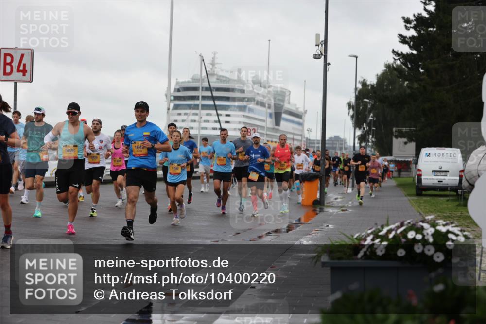 13.09.2026 - Kiel Lauf Andreas Tolksdorf http://msf.ph/oto/10400220 13.09.2026 10:57:49 Kiellinie 4, 5828, 5926, 11408, 1642, 1266 meine-sportfotos.de