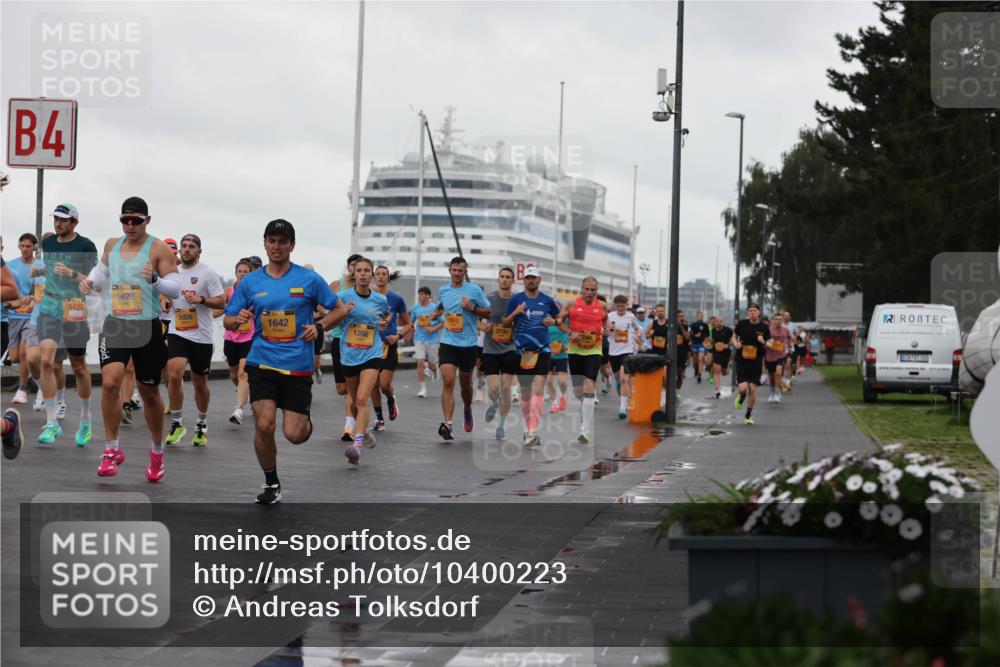 13.09.2026 - Kiel Lauf Andreas Tolksdorf http://msf.ph/oto/10400223 13.09.2026 10:57:49 Kiellinie 4, 20, 5828, 5423, 5926, 1642, 2700, 1266 meine-sportfotos.de