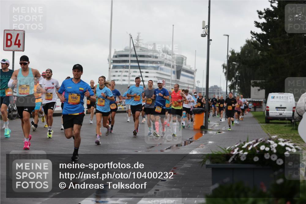 13.09.2026 - Kiel Lauf Andreas Tolksdorf http://msf.ph/oto/10400232 13.09.2026 10:57:50 Kiellinie 4, 2025, 5423, 5828, 5926, 1642, 1266, 2700 meine-sportfotos.de