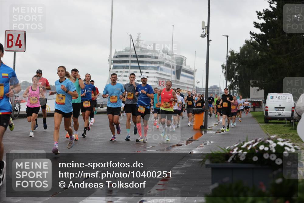 13.09.2026 - Kiel Lauf Andreas Tolksdorf http://msf.ph/oto/10400251 13.09.2026 10:57:51 Kiellinie 4, 1266, 9662, 11408, 8233, 2700, 3 meine-sportfotos.de