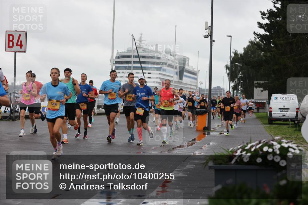 13.09.2026 - Kiel Lauf Andreas Tolksdorf http://msf.ph/oto/10400255 13.09.2026 10:57:51 Kiellinie 4, 11408, 1266, 8233, 9662, 2700, 100 meine-sportfotos.de