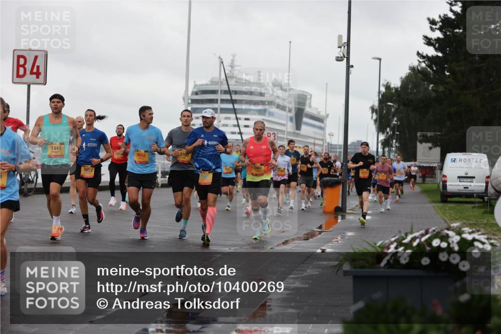 13.09.2026 - Kiel Lauf Andreas Tolksdorf http://msf.ph/oto/10400269 13.09.2026 10:57:52 Kiellinie 4, 1510, 9662, 2700, 3360, 8233, 3 meine-sportfotos.de