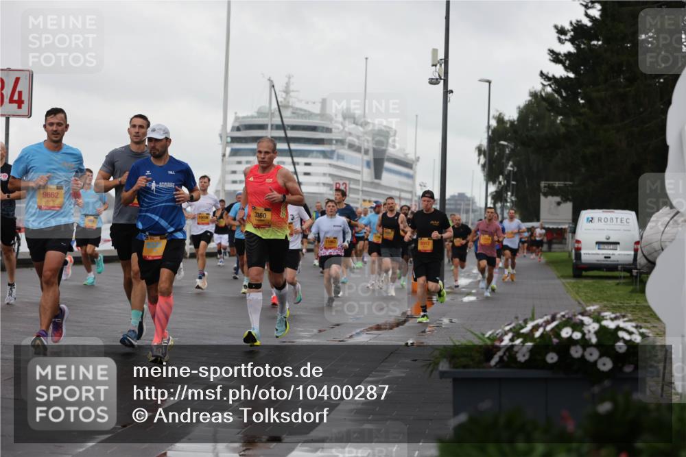 13.09.2026 - Kiel Lauf Andreas Tolksdorf http://msf.ph/oto/10400287 13.09.2026 10:57:53 Kiellinie 34, 9662, 3360, 11863, 8912 meine-sportfotos.de