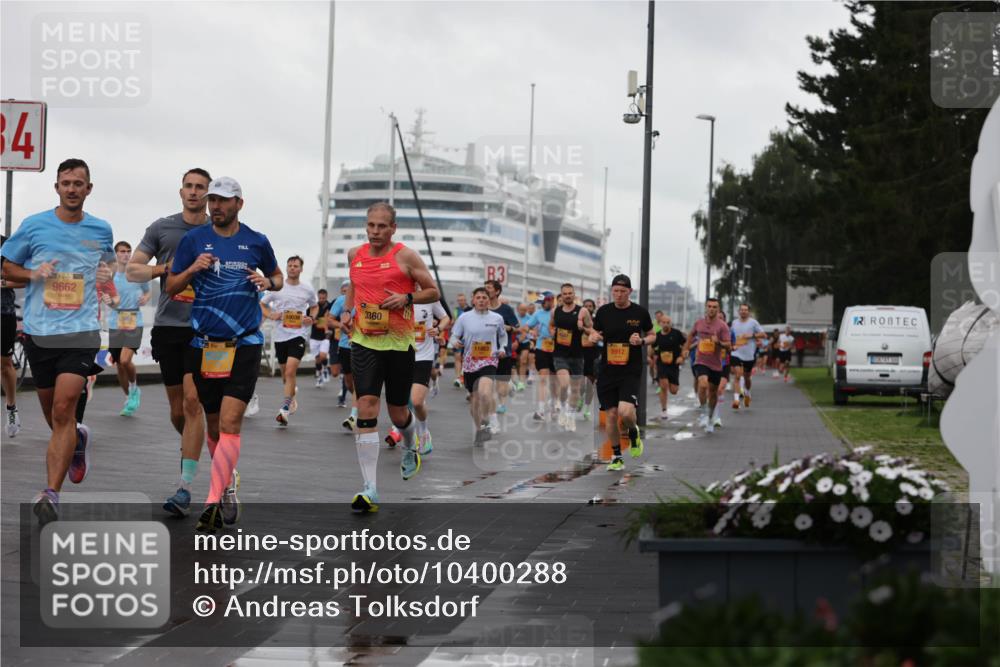 13.09.2026 - Kiel Lauf Andreas Tolksdorf http://msf.ph/oto/10400288 13.09.2026 10:57:53 Kiellinie 84, 9662, 3360, 11863, 3, 8912 meine-sportfotos.de