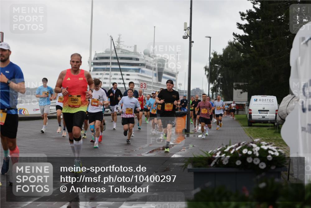 13.09.2026 - Kiel Lauf Andreas Tolksdorf http://msf.ph/oto/10400297 13.09.2026 10:57:54 Kiellinie 1003, 3360, 10238, 11863, 3, 8912 meine-sportfotos.de