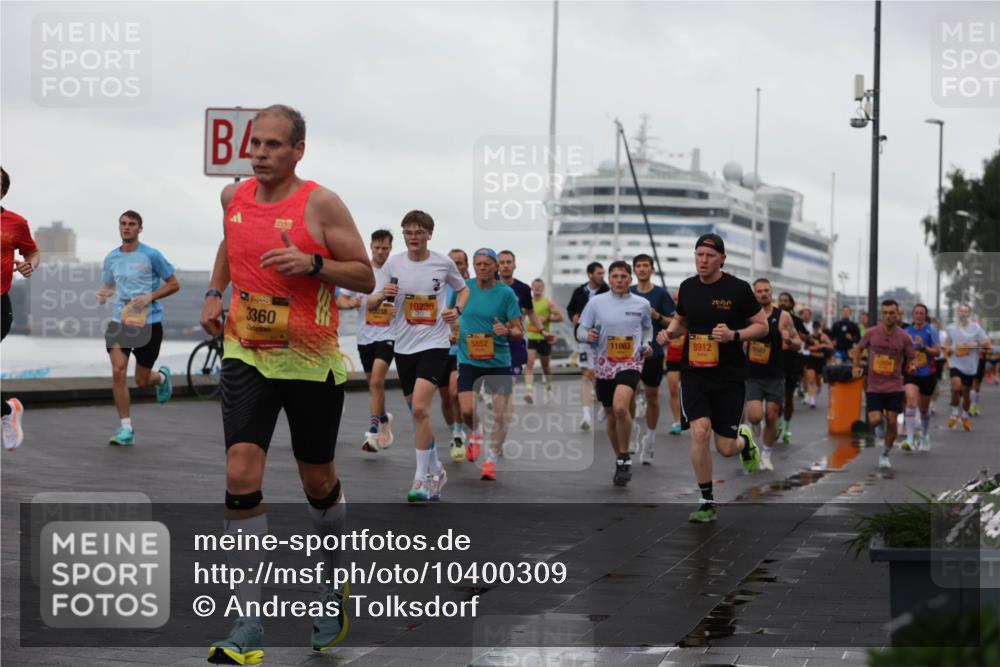 13.09.2026 - Kiel Lauf Andreas Tolksdorf http://msf.ph/oto/10400309 13.09.2026 10:57:55 Kiellinie 38, 3360, 038, 10238, 5852, 11863, 8912 meine-sportfotos.de