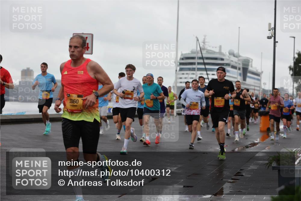 13.09.2026 - Kiel Lauf Andreas Tolksdorf http://msf.ph/oto/10400312 13.09.2026 10:57:56 Kiellinie 3884, 1, 39, 3360, 10238, 89, 5852, 1863, 8912 meine-sportfotos.de