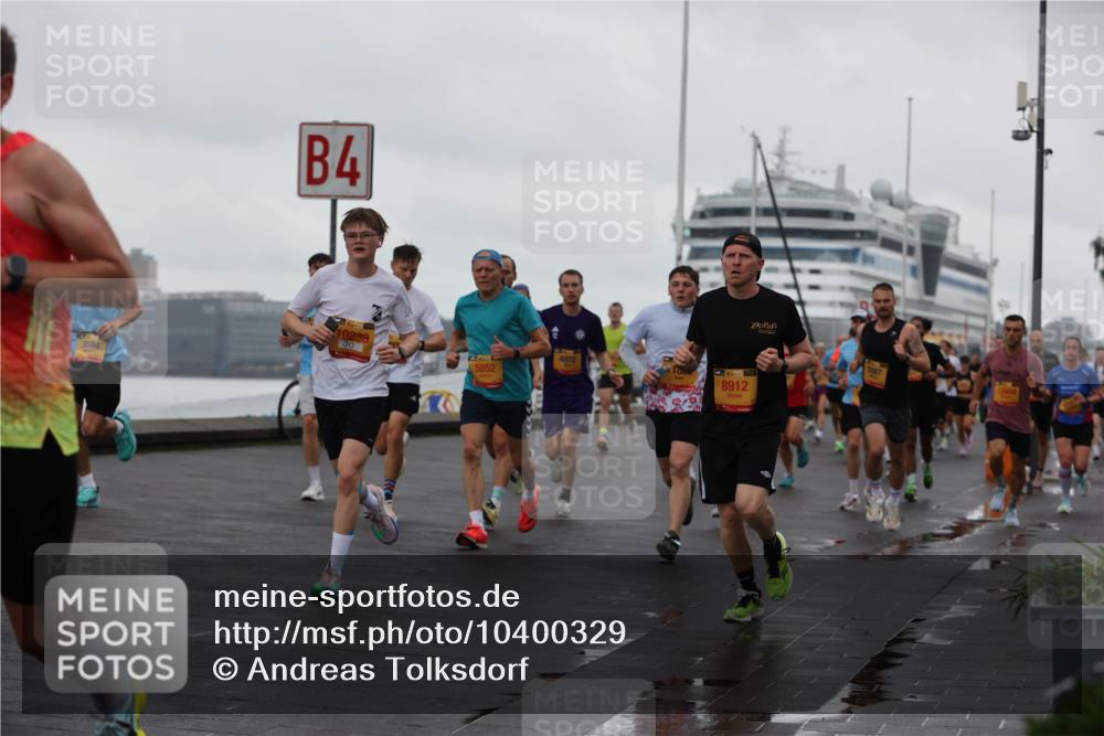 13.09.2026 - Kiel Lauf Andreas Tolksdorf http://msf.ph/oto/10400329 13.09.2026 10:57:56 Kiellinie 3884, 4, 10238, 5852, 4072, 38, 8912, 12604 meine-sportfotos.de