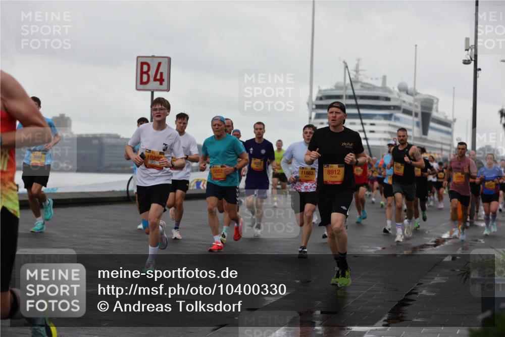 13.09.2026 - Kiel Lauf Andreas Tolksdorf http://msf.ph/oto/10400330 13.09.2026 10:57:56 Kiellinie 4, 1023, 4072, 3884, 5852, 11863, 39, 8912 meine-sportfotos.de