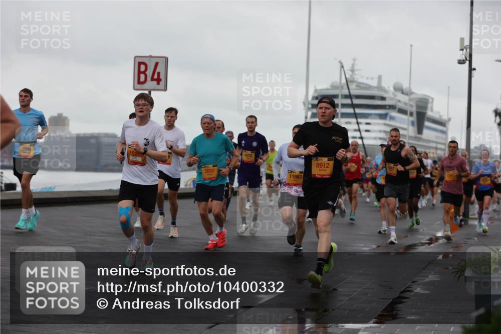 13.09.2026 - Kiel Lauf Andreas Tolksdorf http://msf.ph/oto/10400332 13.09.2026 10:57:56 Kiellinie 4, 3884, 10238, 5852, 4072, 11863, 38, 8912 meine-sportfotos.de