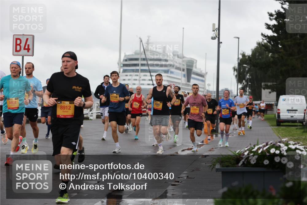 13.09.2026 - Kiel Lauf Andreas Tolksdorf http://msf.ph/oto/10400340 13.09.2026 10:57:57 Kiellinie 4, 5852, 39, 8912, 11138, 5587, 12604 meine-sportfotos.de