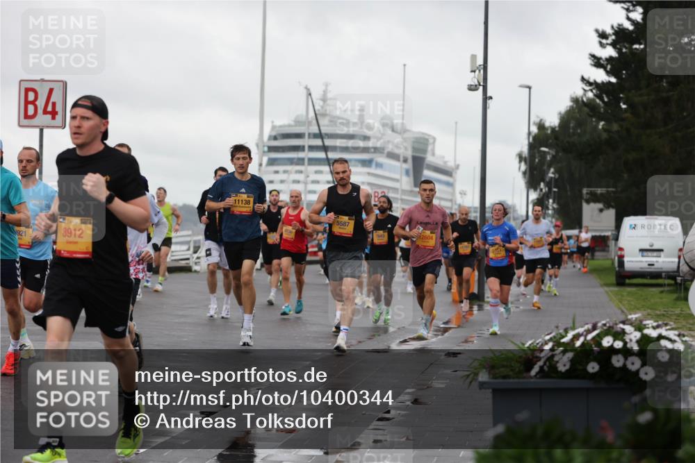13.09.2026 - Kiel Lauf Andreas Tolksdorf http://msf.ph/oto/10400344 13.09.2026 10:57:57 Kiellinie 4, 921, 8912, 11138, 5587, 7643, 12604 meine-sportfotos.de