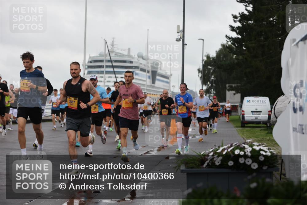 13.09.2026 - Kiel Lauf Andreas Tolksdorf http://msf.ph/oto/10400366 13.09.2026 10:57:59 Kiellinie 1113, 5587, 1756, 12604, 5681, 11787 meine-sportfotos.de