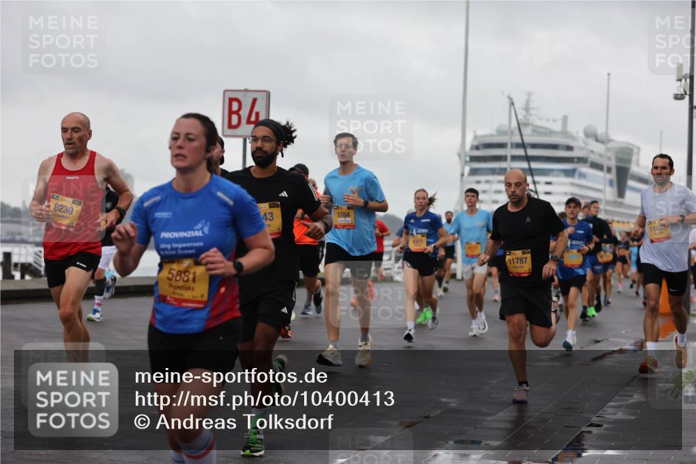 13.09.2026 - Kiel Lauf Andreas Tolksdorf http://msf.ph/oto/10400413 13.09.2026 10:58:02 Kiellinie 38, 8230, 5681, 4, 38, 43, 1164, 4311, 4517, 11787, 11637 meine-sportfotos.de