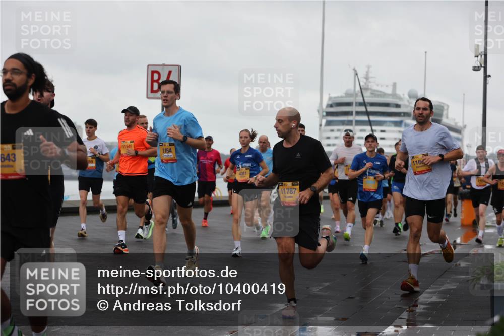 13.09.2026 - Kiel Lauf Andreas Tolksdorf http://msf.ph/oto/10400419 13.09.2026 10:58:03 Kiellinie 643, 11249, 1164, 4311, 11787, 39, 116 meine-sportfotos.de