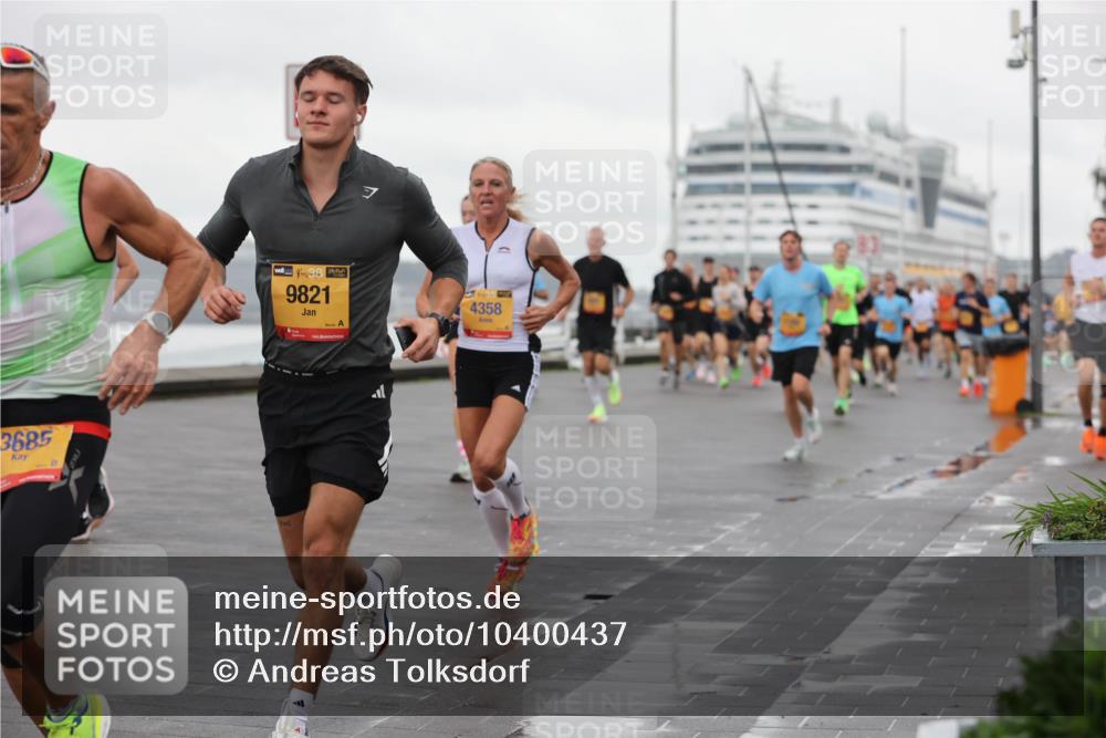 13.09.2026 - Kiel Lauf Andreas Tolksdorf http://msf.ph/oto/10400437 13.09.2026 10:58:13 Kiellinie 3685, 48, 9821, 4358 meine-sportfotos.de