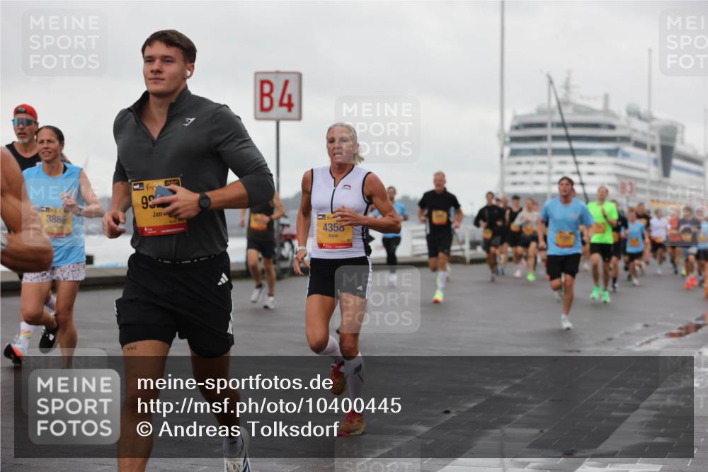 13.09.2026 - Kiel Lauf Andreas Tolksdorf http://msf.ph/oto/10400445 13.09.2026 10:58:13 Kiellinie 4, 3888, 90, 1, 4358 meine-sportfotos.de