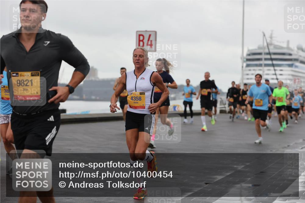 13.09.2026 - Kiel Lauf Andreas Tolksdorf http://msf.ph/oto/10400454 13.09.2026 10:58:13 Kiellinie 4, 38, 38, 9821, 4358 meine-sportfotos.de