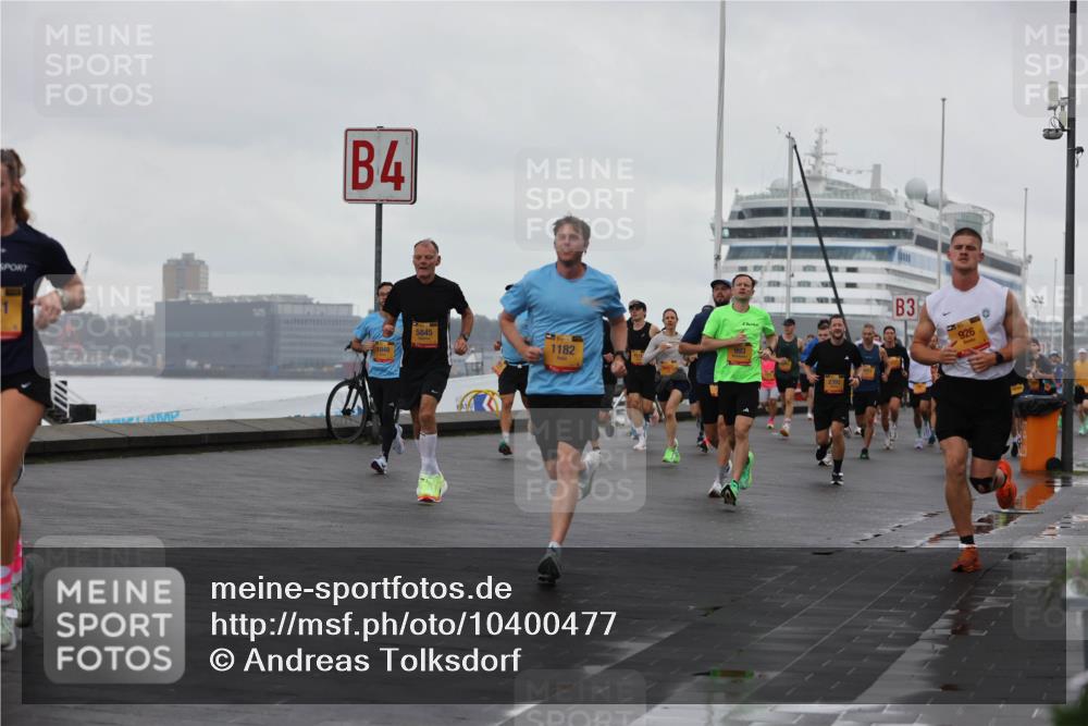 13.09.2026 - Kiel Lauf Andreas Tolksdorf http://msf.ph/oto/10400477 13.09.2026 10:58:15 Kiellinie 4, 1048, 5845, 1182, 3, 926 meine-sportfotos.de