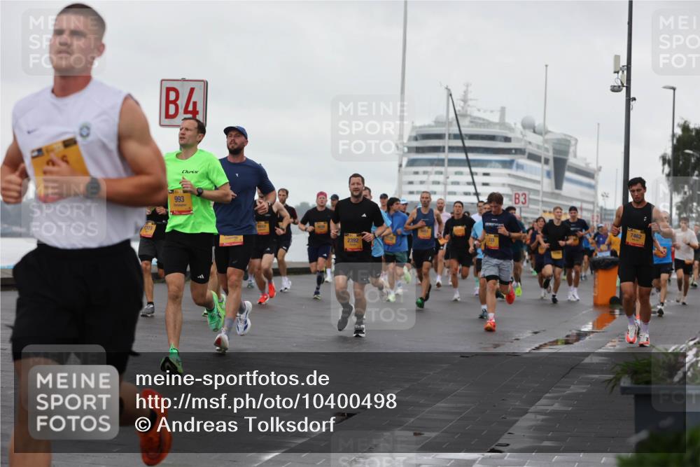 13.09.2026 - Kiel Lauf Andreas Tolksdorf http://msf.ph/oto/10400498 13.09.2026 10:58:18 Kiellinie 373, 4, 993, 5117, 2392, 3, 7462 meine-sportfotos.de
