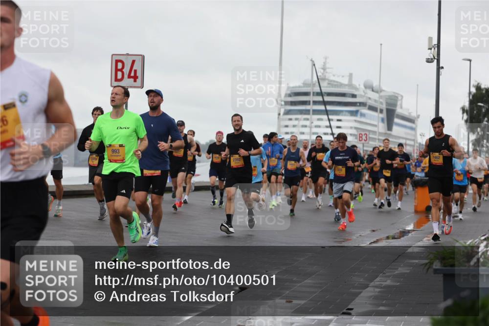 13.09.2026 - Kiel Lauf Andreas Tolksdorf http://msf.ph/oto/10400501 13.09.2026 10:58:18 Kiellinie 26, 4, 373, 993, 2392, 3, 7462 meine-sportfotos.de