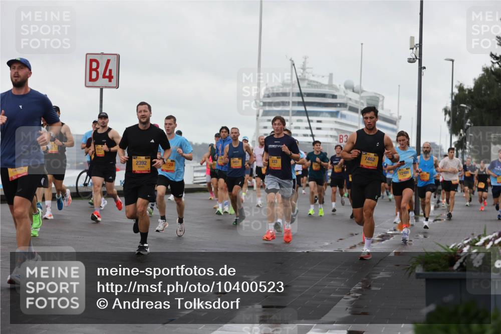 13.09.2026 - Kiel Lauf Andreas Tolksdorf http://msf.ph/oto/10400523 13.09.2026 10:58:19 Kiellinie 4, 5117, 2392, 0728, 9451, 3, 333, 7462, 12486, 9071 meine-sportfotos.de