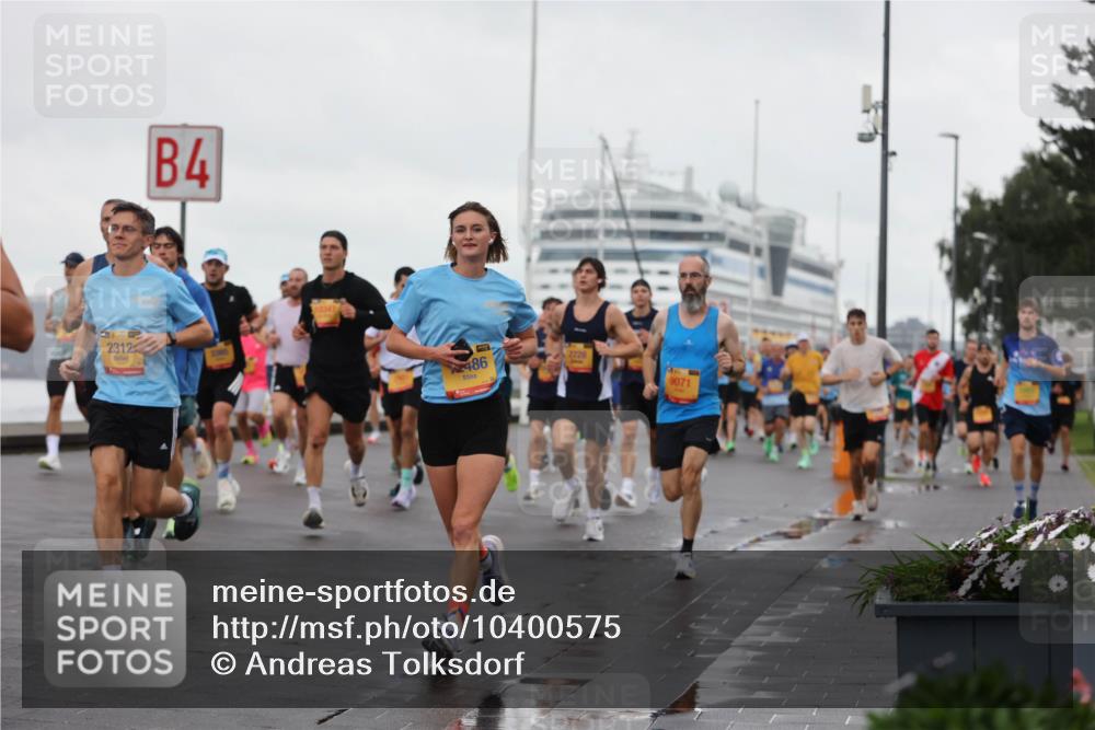 13.09.2026 - Kiel Lauf Andreas Tolksdorf http://msf.ph/oto/10400575 13.09.2026 10:58:22 Kiellinie 2312, 4, 486, 2228, 9071 meine-sportfotos.de