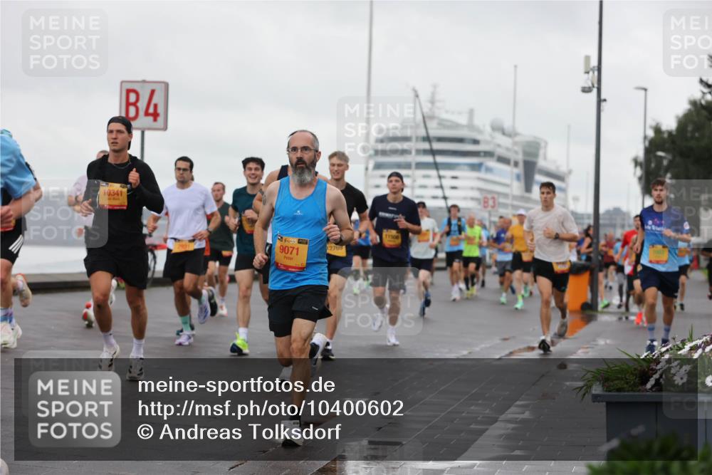13.09.2026 - Kiel Lauf Andreas Tolksdorf http://msf.ph/oto/10400602 13.09.2026 10:58:23 Kiellinie 10341, 4, 39, 9071, 12769, 11508 meine-sportfotos.de
