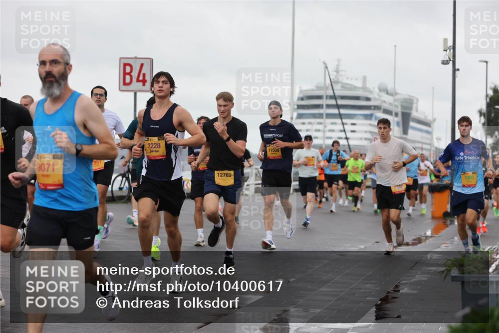 13.09.2026 - Kiel Lauf Andreas Tolksdorf http://msf.ph/oto/10400617 13.09.2026 10:58:24 Kiellinie 4, 11, 39, 9071, 931, 3, 2228, 12769, 11508, 1755, 7003 meine-sportfotos.de