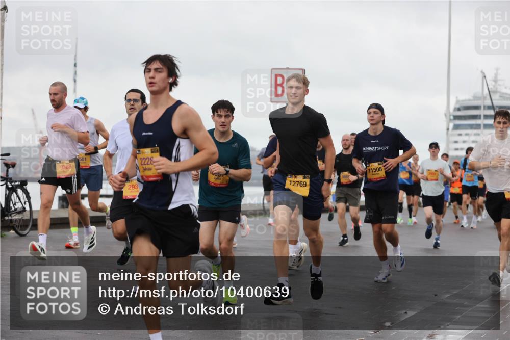13.09.2026 - Kiel Lauf Andreas Tolksdorf http://msf.ph/oto/10400639 13.09.2026 10:58:25 Kiellinie 9368, 501, 2228, 293, 12769, 13, 11508 meine-sportfotos.de