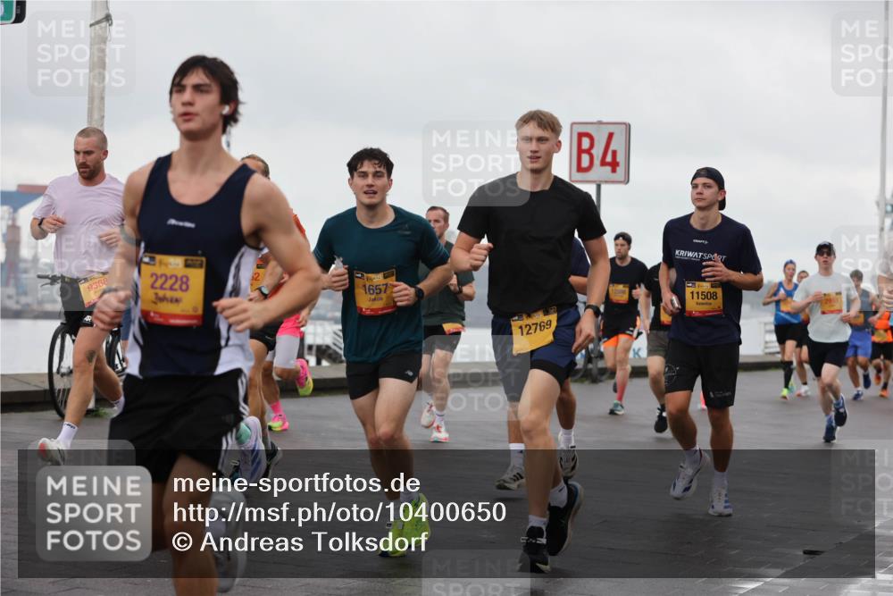 13.09.2026 - Kiel Lauf Andreas Tolksdorf http://msf.ph/oto/10400650 13.09.2026 10:58:26 Kiellinie 9368, 2228, 35, 1657, 4, 38, 12769, 11508 meine-sportfotos.de