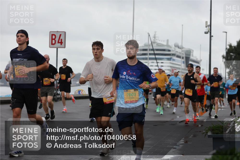 13.09.2026 - Kiel Lauf Andreas Tolksdorf http://msf.ph/oto/10400658 13.09.2026 10:58:27 Kiellinie 3, 8882, 4, 1138, 7003, 1745 meine-sportfotos.de