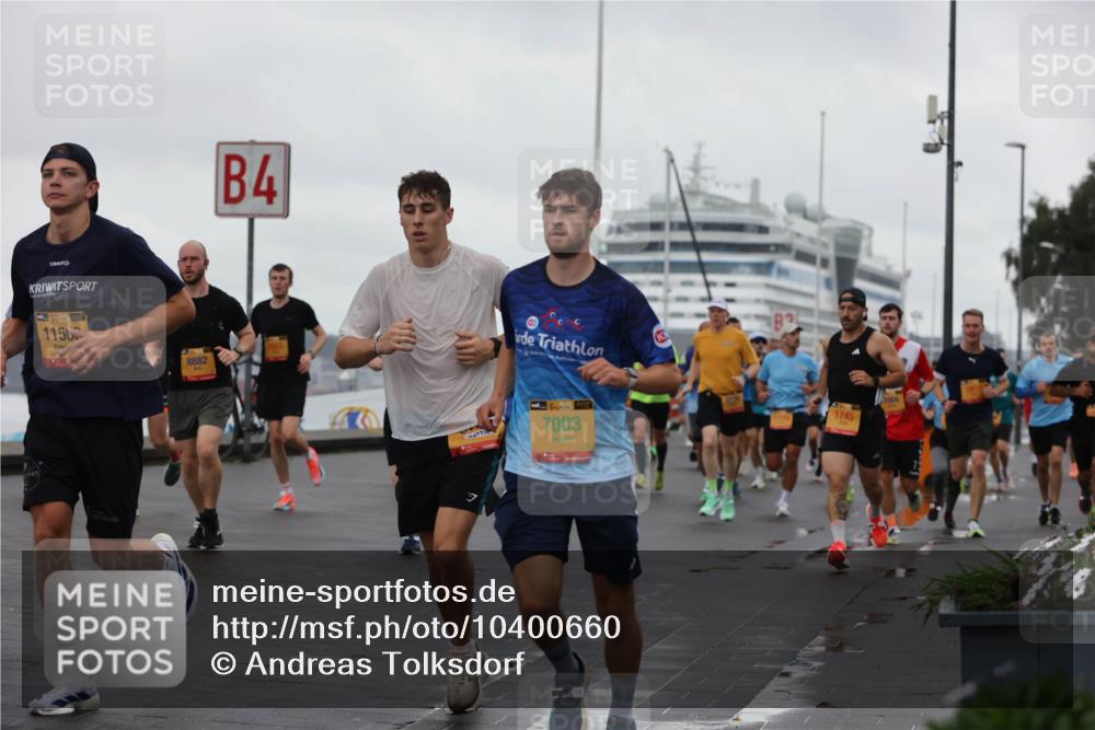 13.09.2026 - Kiel Lauf Andreas Tolksdorf http://msf.ph/oto/10400660 13.09.2026 10:58:27 Kiellinie 39, 1150, 8882, 4, 1135, 7003, 1745, 1004 meine-sportfotos.de