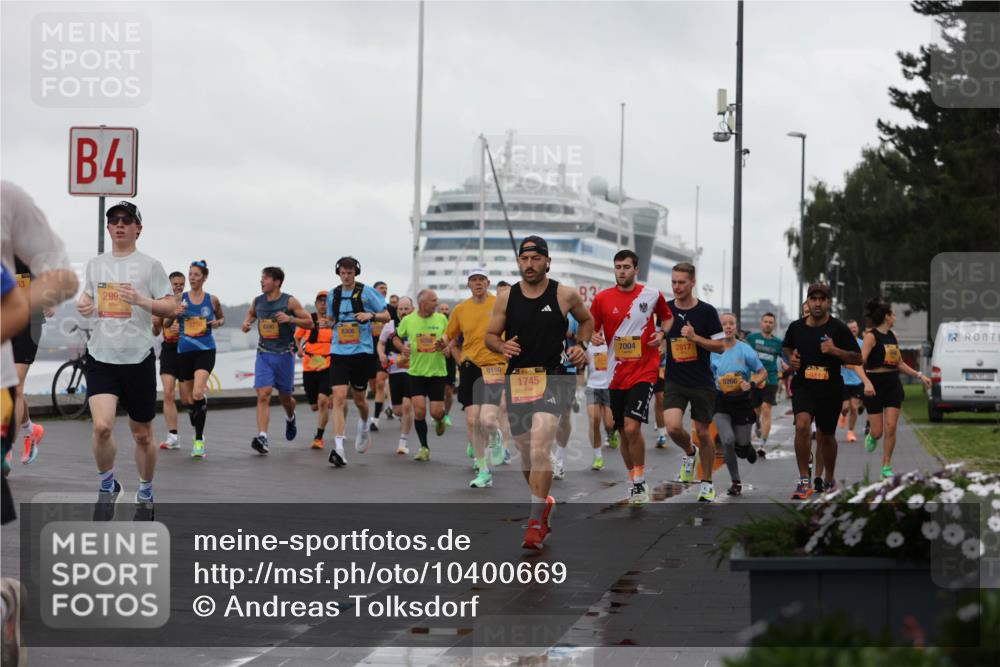 13.09.2026 - Kiel Lauf Andreas Tolksdorf http://msf.ph/oto/10400669 13.09.2026 10:58:27 Kiellinie 4, 299, 8308, 6150, 1745, 93, 7004, 2817, 5266, 9419 meine-sportfotos.de