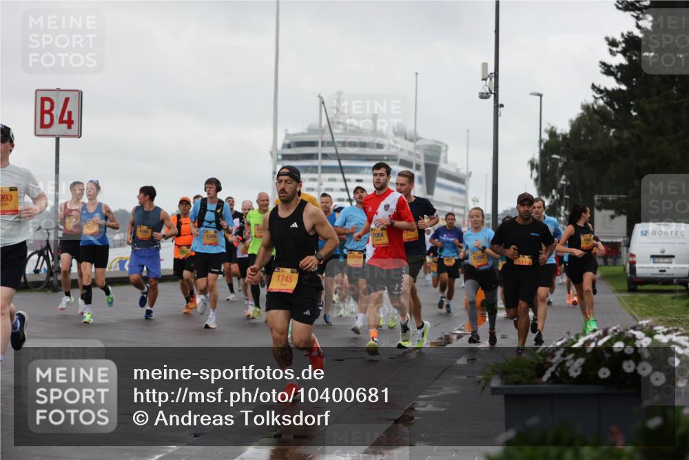 13.09.2026 - Kiel Lauf Andreas Tolksdorf http://msf.ph/oto/10400681 13.09.2026 10:58:28 Kiellinie 993, 4, 4590, 8308, 1745, 11109, 7004, 5266, 9419 meine-sportfotos.de