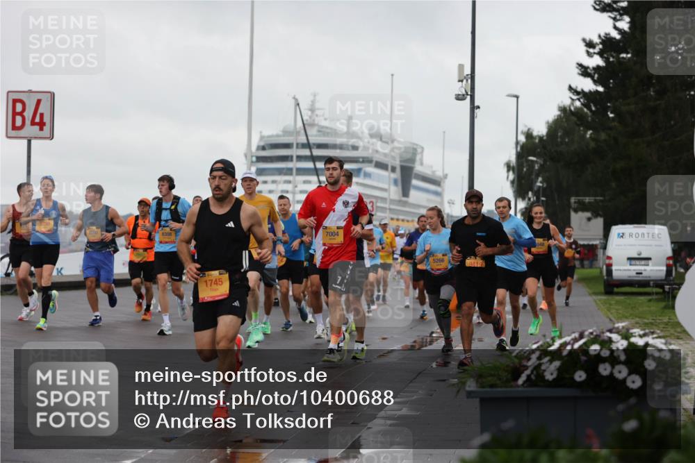 13.09.2026 - Kiel Lauf Andreas Tolksdorf http://msf.ph/oto/10400688 13.09.2026 10:58:28 Kiellinie 4, 4590, 8308, 1745, 7004, 3, 5266, 1048 meine-sportfotos.de