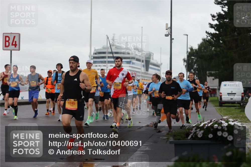 13.09.2026 - Kiel Lauf Andreas Tolksdorf http://msf.ph/oto/10400691 13.09.2026 10:58:28 Kiellinie 4, 4590, 830, 1745, 7004, 3, 526, 9419 meine-sportfotos.de