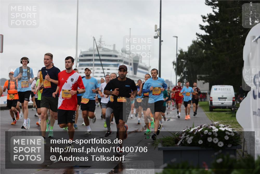 13.09.2026 - Kiel Lauf Andreas Tolksdorf http://msf.ph/oto/10400706 13.09.2026 10:58:29 Kiellinie 8308, 2817, 7004, 11109, 9419, 2523 meine-sportfotos.de