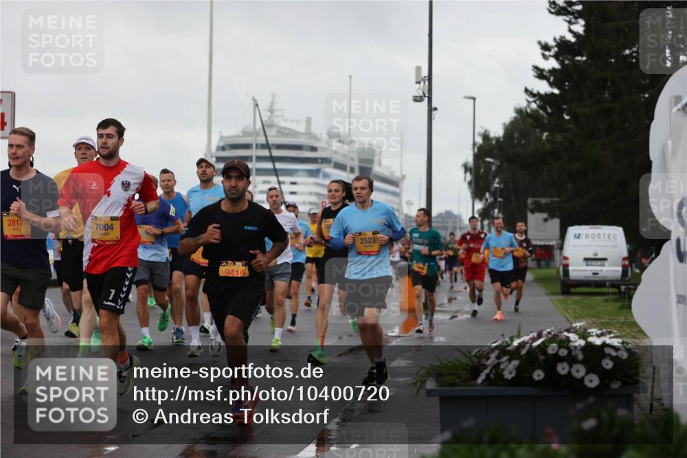 13.09.2026 - Kiel Lauf Andreas Tolksdorf http://msf.ph/oto/10400720 13.09.2026 10:58:30 Kiellinie 2817, 38, 7004, 9419, 70, 2523 meine-sportfotos.de
