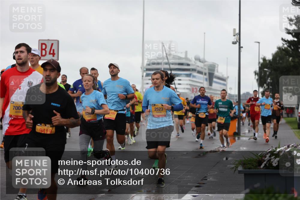 13.09.2026 - Kiel Lauf Andreas Tolksdorf http://msf.ph/oto/10400736 13.09.2026 10:58:31 Kiellinie 38, 7004, 4, 109, 5, 9419, 3, 38, 2523 meine-sportfotos.de