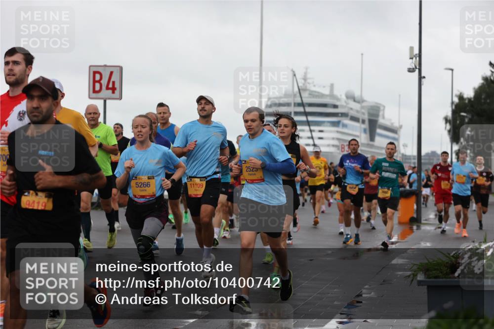 13.09.2026 - Kiel Lauf Andreas Tolksdorf http://msf.ph/oto/10400742 13.09.2026 10:58:31 Kiellinie 700, 9419, 4, 38, 5266, 11109, 274, 3, 2525, 3860 meine-sportfotos.de