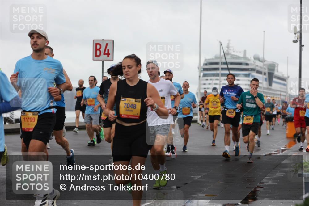 13.09.2026 - Kiel Lauf Andreas Tolksdorf http://msf.ph/oto/10400780 13.09.2026 10:58:32 Kiellinie 11109, 4, 12272, 7048, 1077, 8454, 3650 meine-sportfotos.de