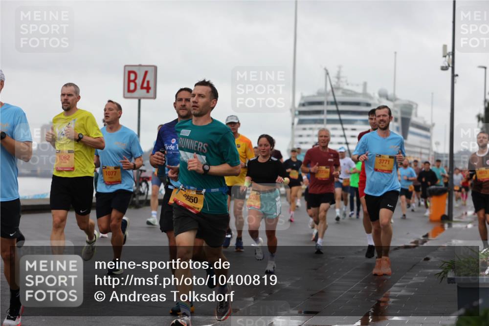 13.09.2026 - Kiel Lauf Andreas Tolksdorf http://msf.ph/oto/10400819 13.09.2026 10:58:35 Kiellinie 1082, 4, 1, 1077, 650, 4792, 2236, 3771, 4813 meine-sportfotos.de
