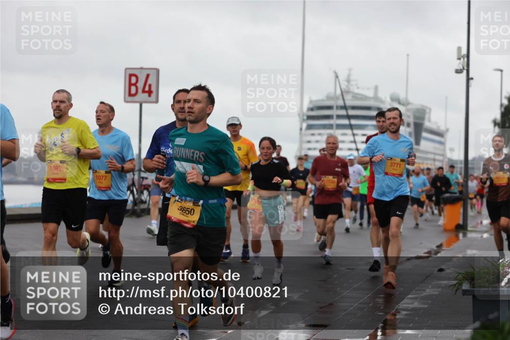 13.09.2026 - Kiel Lauf Andreas Tolksdorf http://msf.ph/oto/10400821 13.09.2026 10:58:35 Kiellinie 4, 1082, 1077, 3650, 2236, 3771, 4813 meine-sportfotos.de